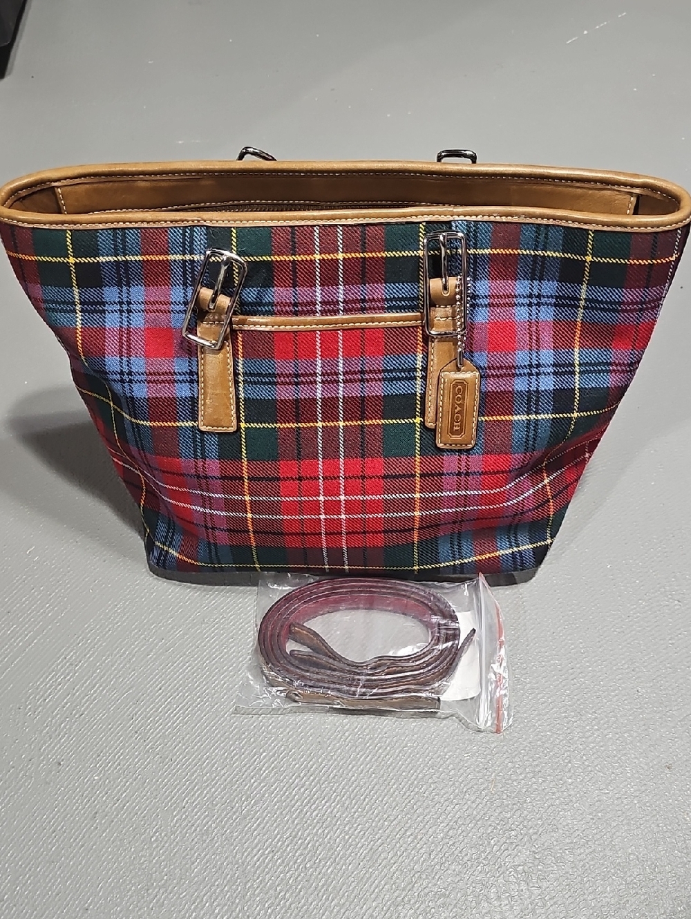 Coach 8937 VTG Holiday Hamtons Tartan Plaid Wool Tote Bag
